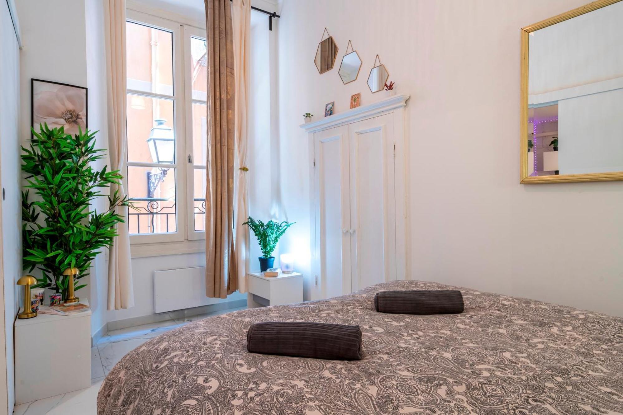 Apartment Splendide, Refait A Neuf, Climatise, A 1mn- 